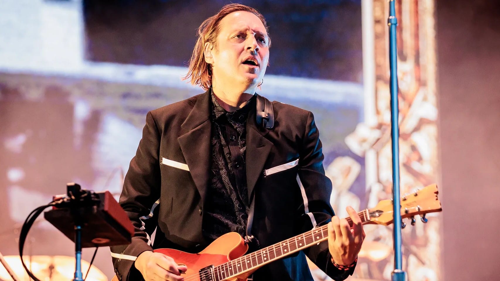 Arcade Fire anuncia álbum após três anos e lança novo single