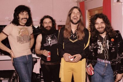 Tobias Forge fala sobre o Black Sabbath e como eles iam além do heavy metal