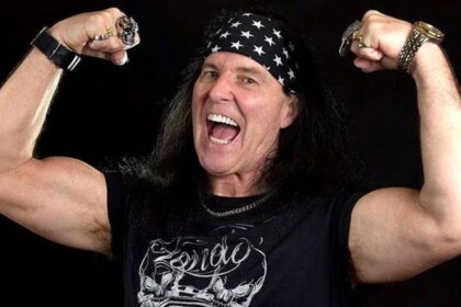 Dave Evans critica bandas de metal e lamenta cenário atual do rock nas rádios