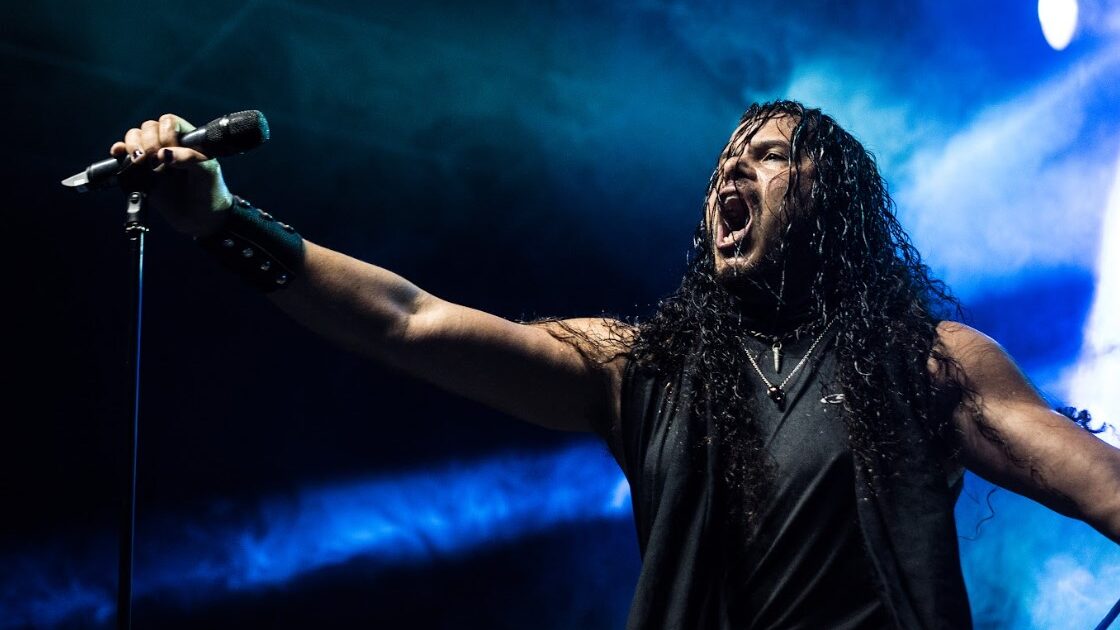 Jeff Scott Soto celebra 40 anos de carreira no Manifesto Bar