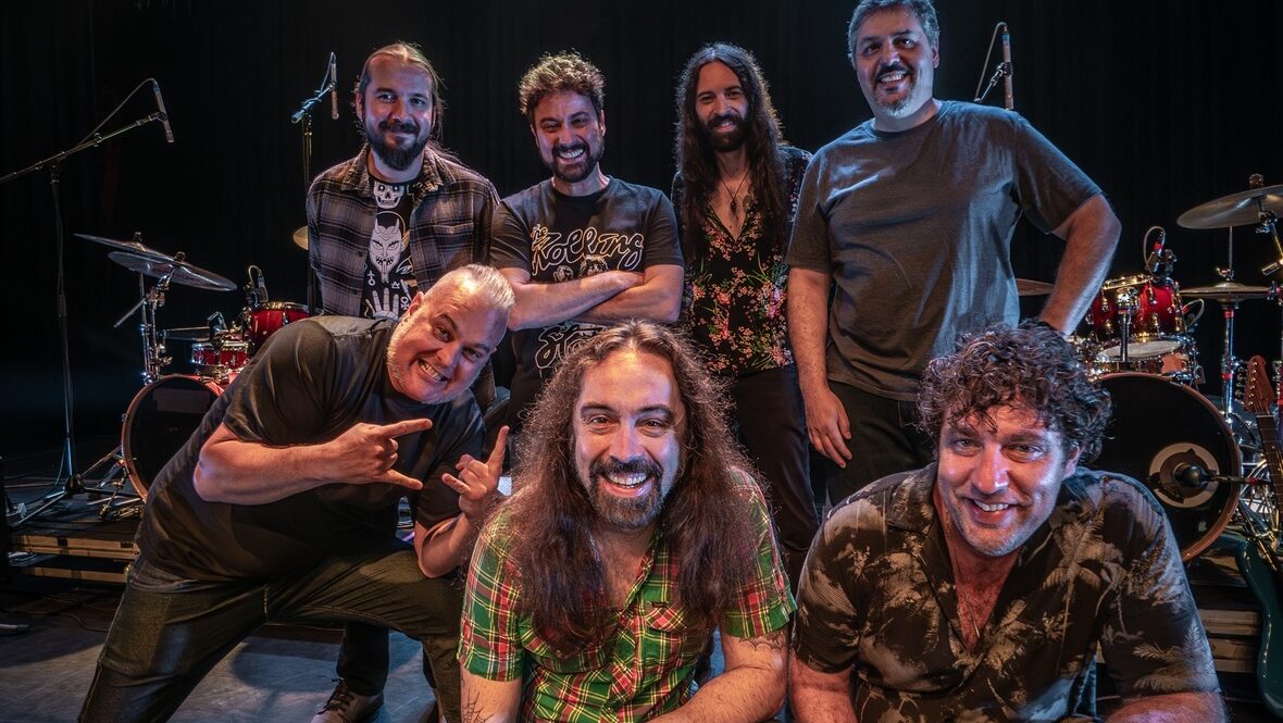 Pepe Bueno e Os Estranhos lança live session da nova música ‘O Blues e a Prancha’