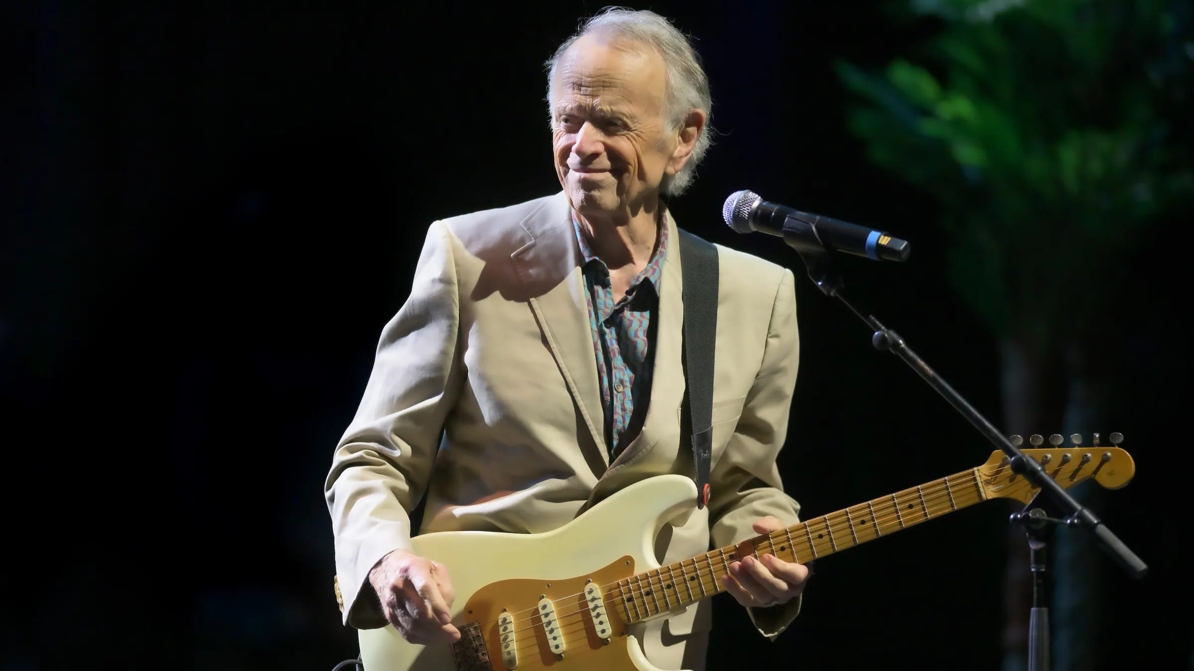 Al Jardine, dos Beach Boys, compartilha colaboração inédita com Neil Young e Flea