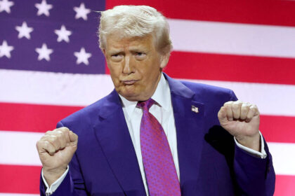 Trump compartilha vídeo de IA jogando Stephen Colbert em lixeira