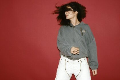 Lorde anuncia novo álbum ‘Virgin’