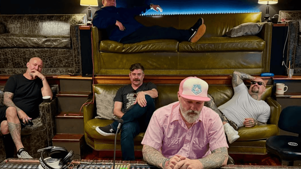 Limp Bizkit lança “Making Love To Morgan Wallen”, seu primeiro single em quatro anos