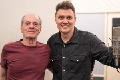 João Suplicy e Ney Matogrosso fazem releitura para clássico de Chico Buarque