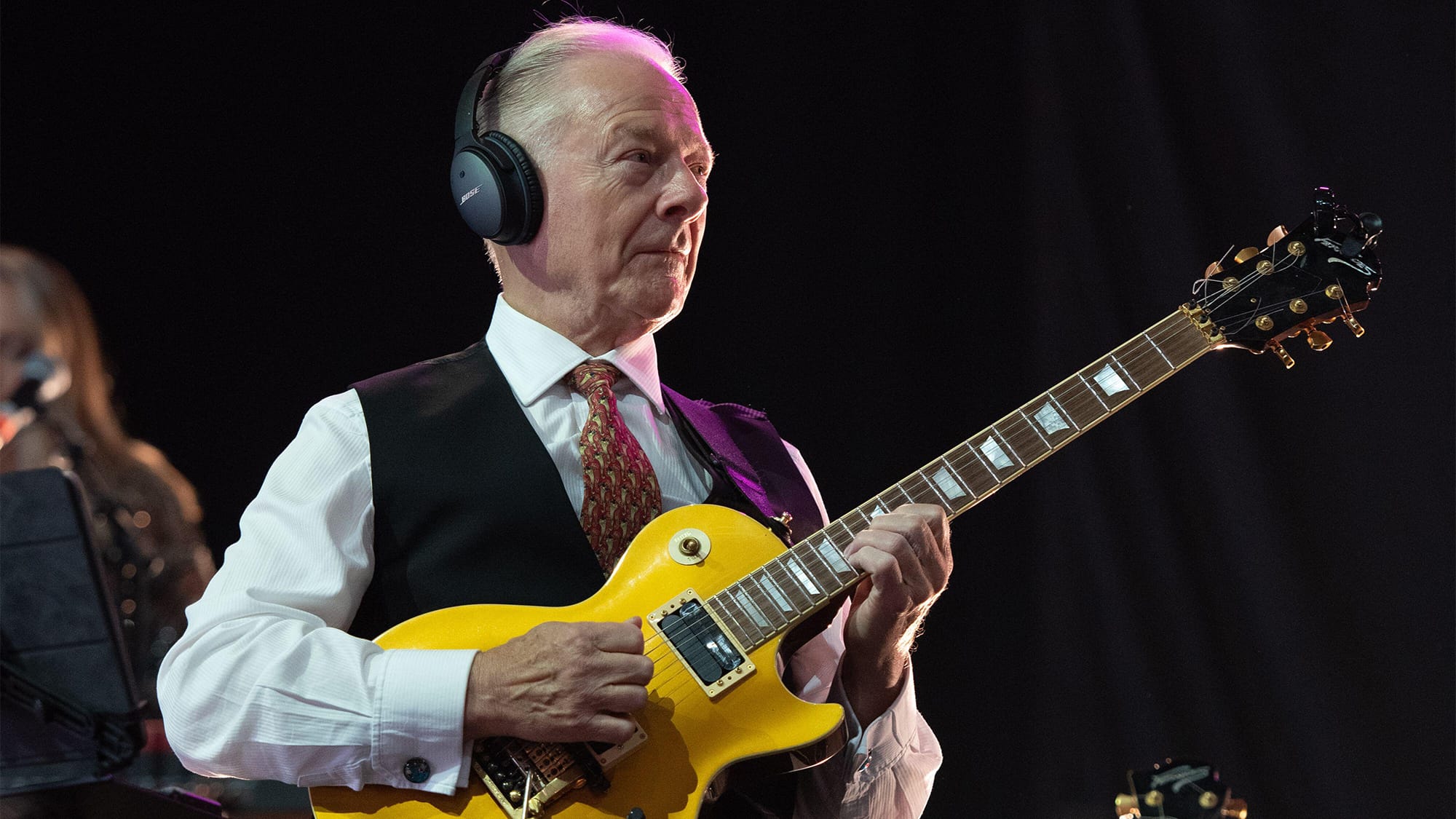 Robert Fripp passa por cirurgia de emergência na Itália e segue em recuperação