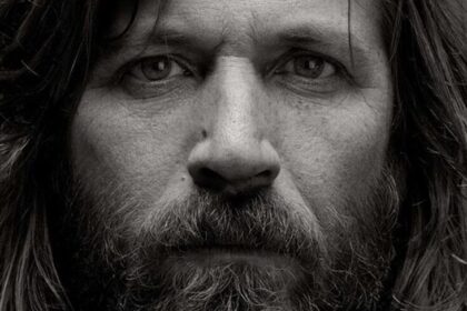 Evan Dando confirma lançamento de sua aguardada autobiografia para outubro