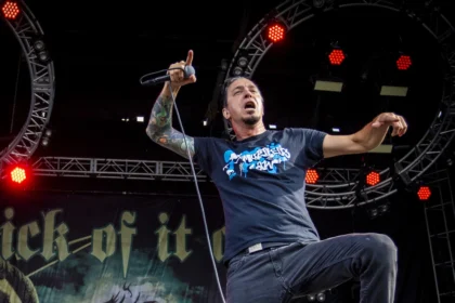 Lou Koller, do Sick Of It All, anuncia recuperação após diagnóstico de câncer