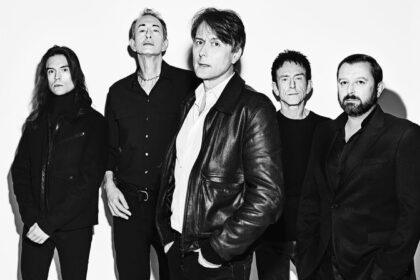 Suede está “bem avançado” em novo álbum que será o disco “anarcho-punk” da banda