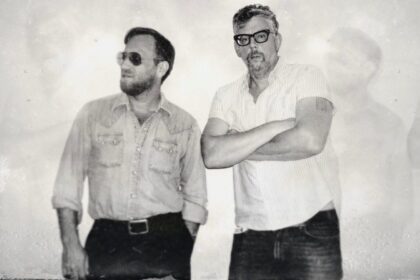 The Black Keys revelam novo álbum para 2025 e divulgam “No Rain, No Flowers”