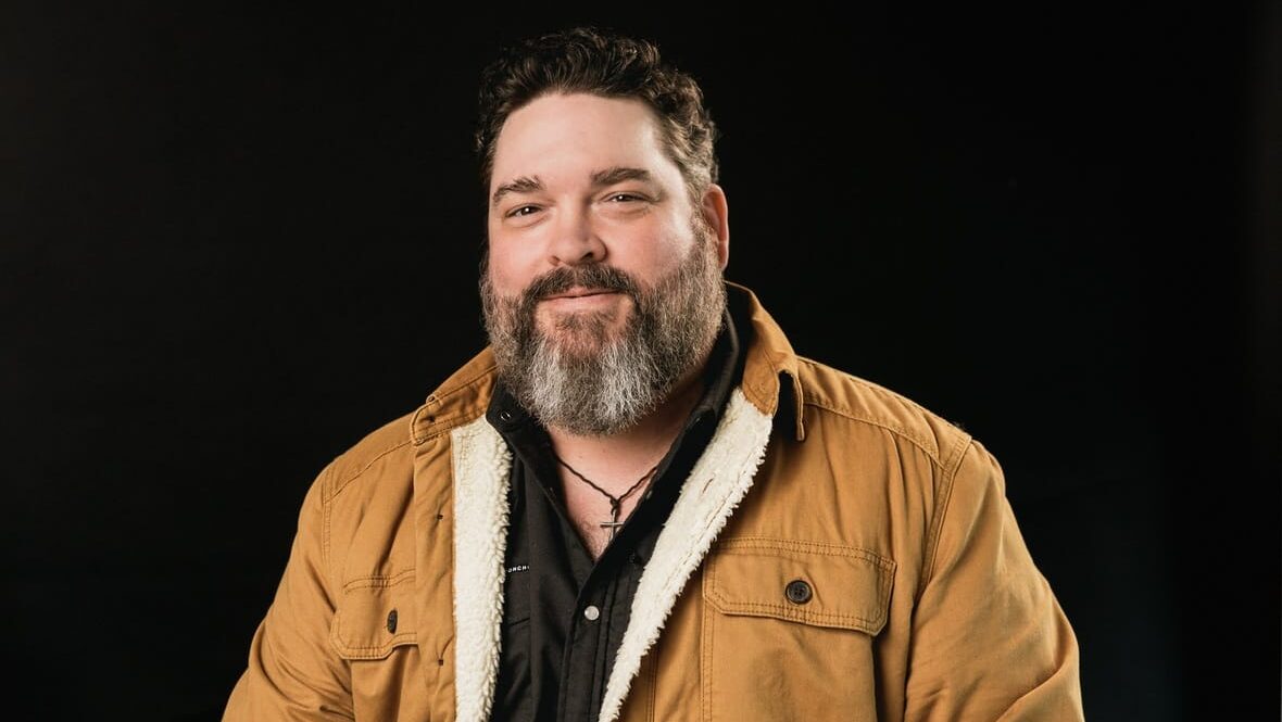 Dave Fenley, sensação do soul country norte-americano, virá ao Brasil em 2026