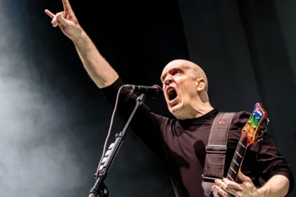 Devin Townsend reflete sobre o uso de inteligência artificial na música