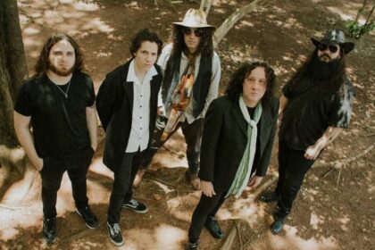 Fabiano Negri lança álbum de raridades para celebrar 50 anos