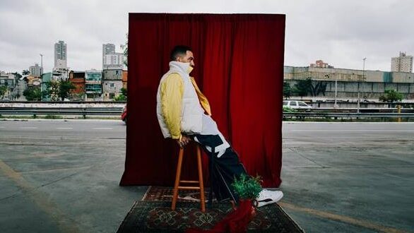 Felipe Parra estreia segundo álbum “Conversas Imaginárias”