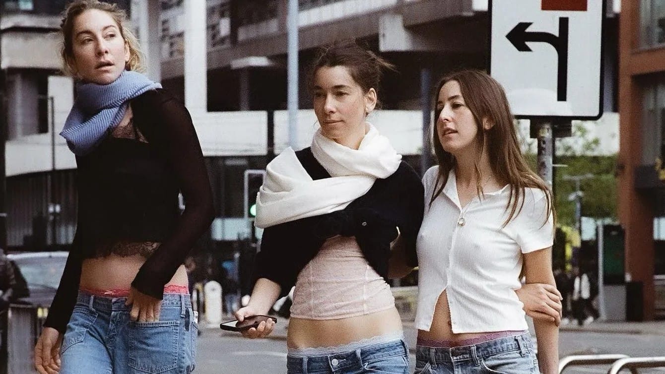 HAIM divulga “Take me back”