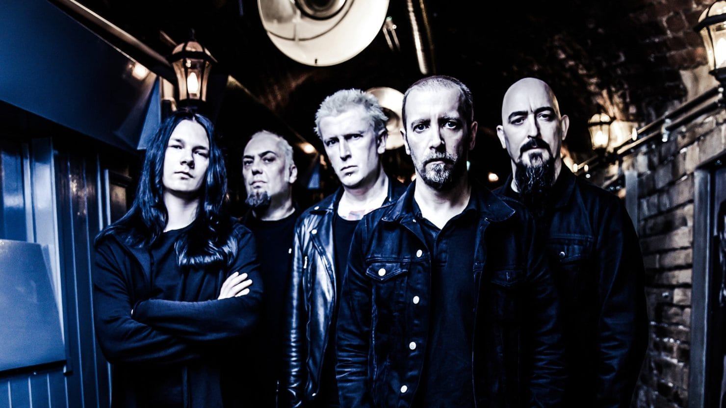 Paradise Lost participa de sessão de autógrafos de biografia oficial em Baltimore