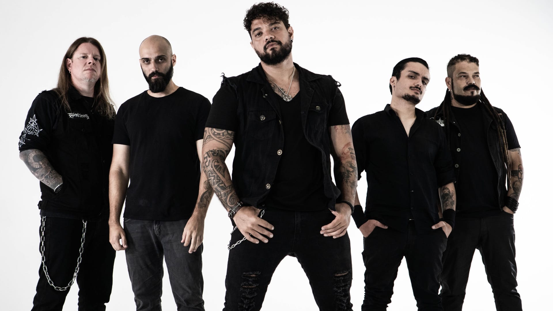 Throw Me To the Wolves lança debut, ‘Days of Retribution’