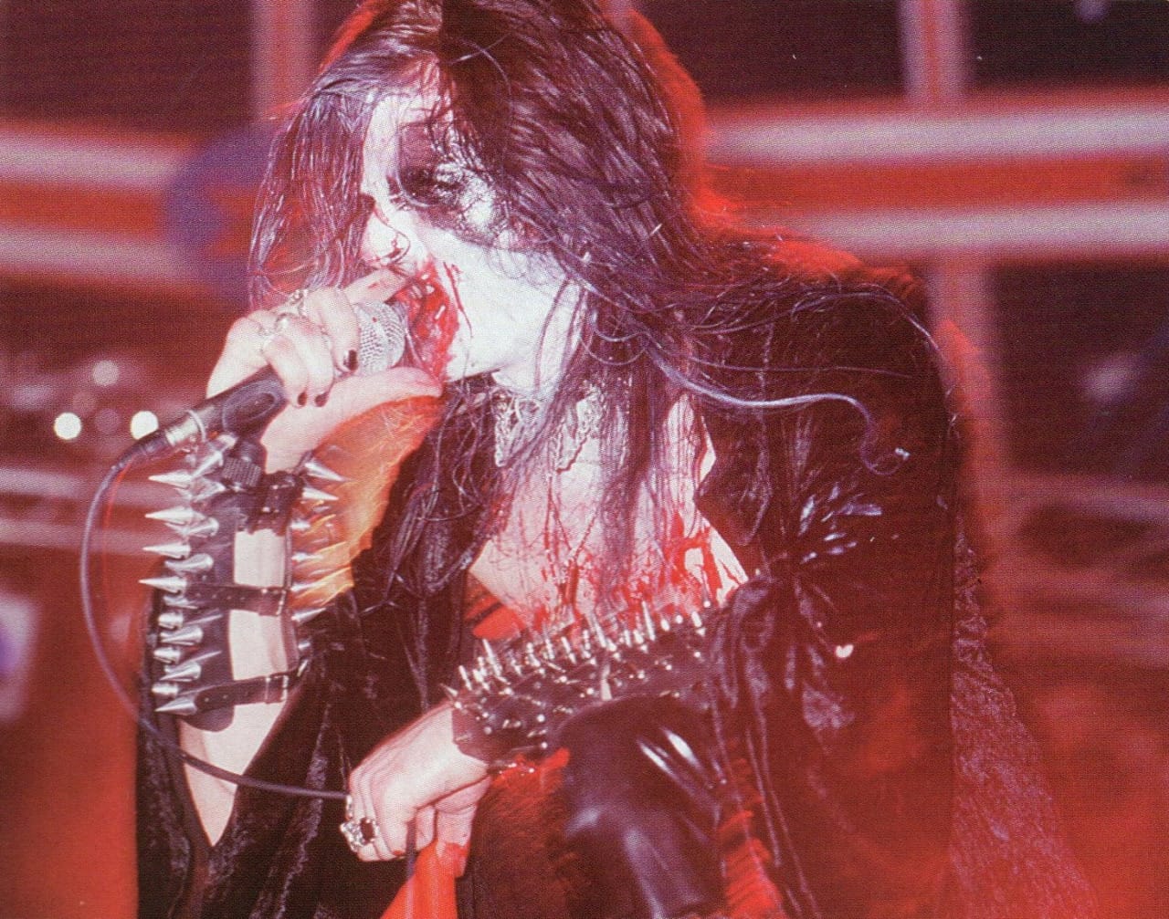 Shagrath ao vivo em 1997 – Créditos: imprensa
