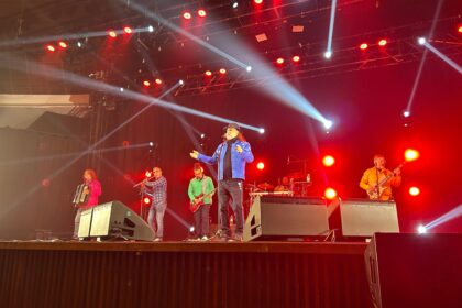 Alceu Valença incendeia Porto Alegre com show vibrante e atemporal