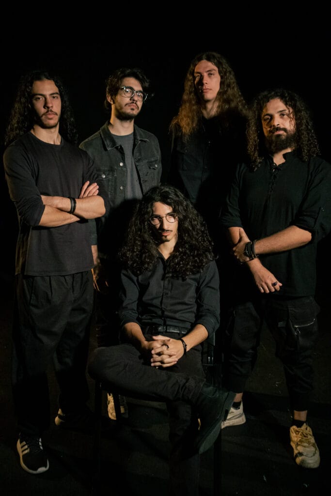 Pravus: JP Surian, André Farsky, Danilo Baldon, Duemd, Guilherme Costa.