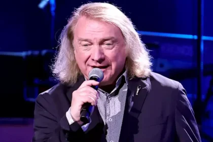 “Gostaria de continuar como convidado”, diz Lou Gramm sobre tour do Foreigner