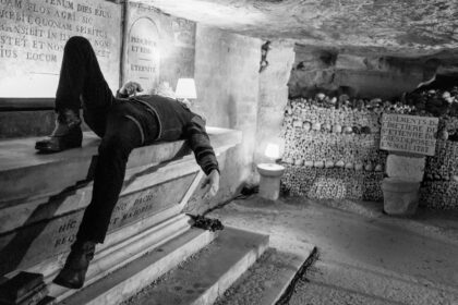 Queens Of The Stone Age: Alive In The Catacombs ganha data de lançamento