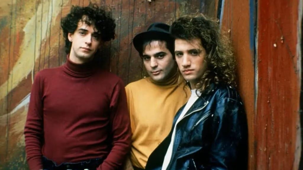 Primeiros álbuns do Soda Stereo são relançados em vinil transparente