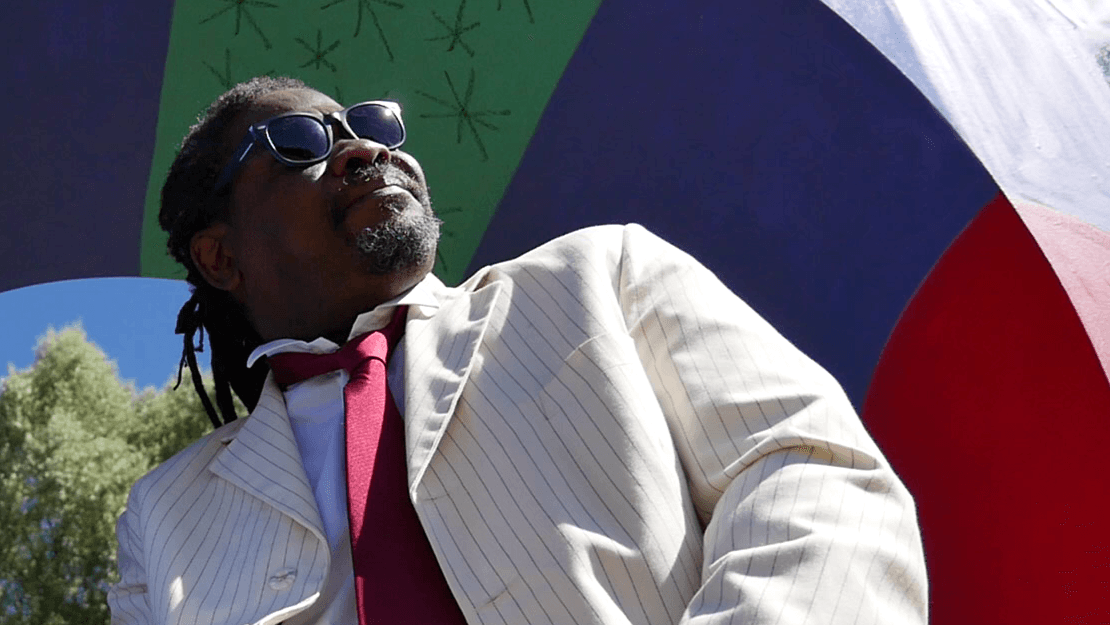 Angelo Rascool traz reggae e mensagem de alerta em novo single