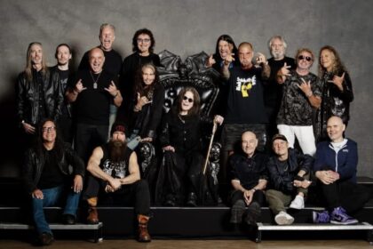 Membros do Black Sabbath se reúnem com nomes do rock em registro histórico