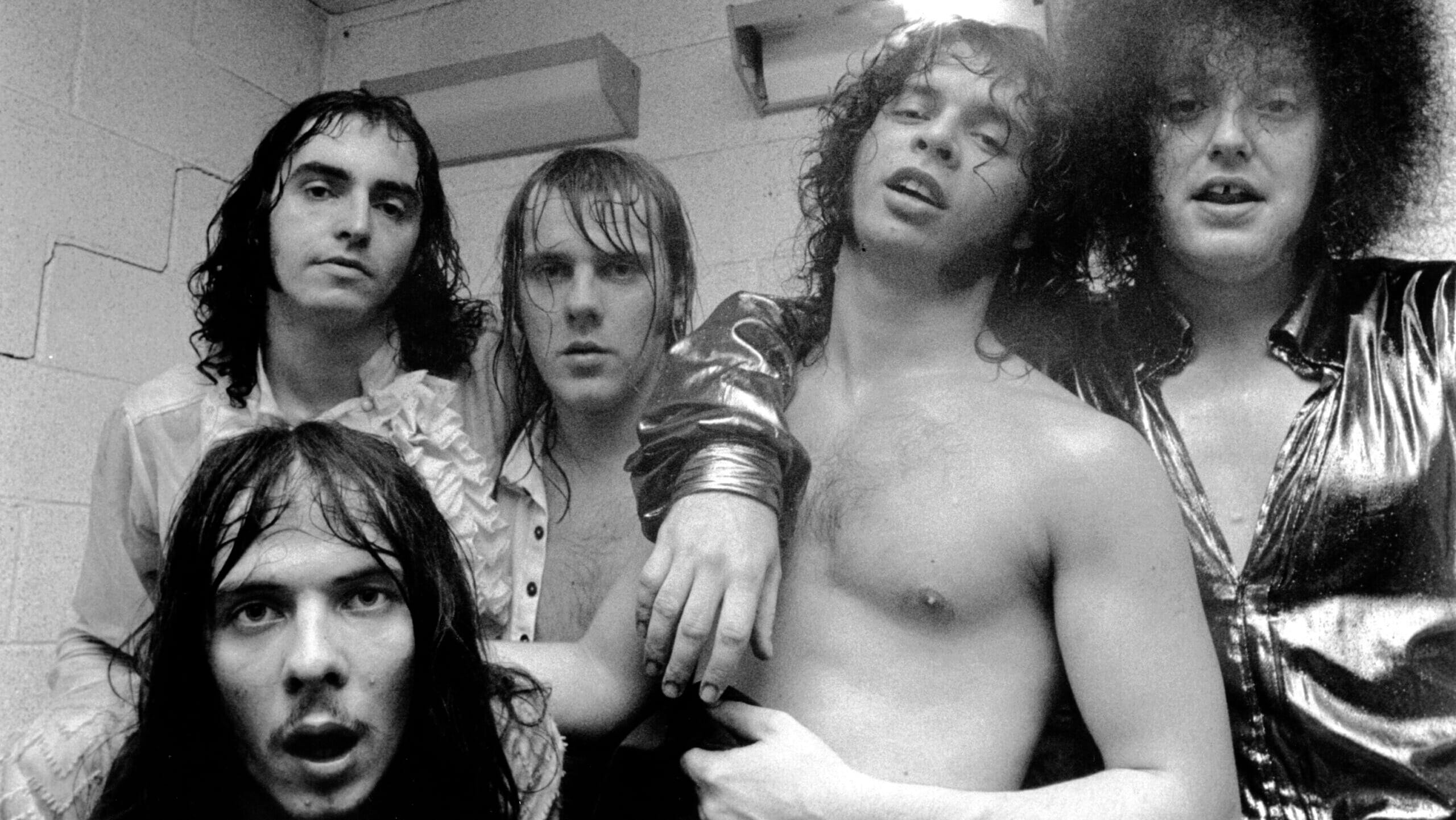 Kick Out the Jams! O grito que sacudiu a América: a ascensão e os primeiros conflitos dos MC5