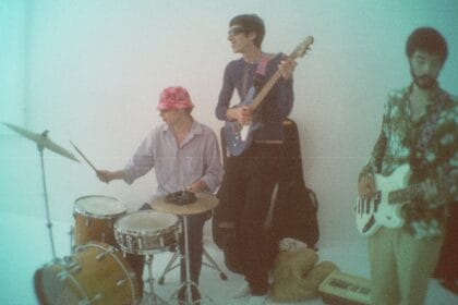 Julieta Social revela nova face no single “Nuvem Nua”