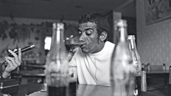 A alquimia espiritual de Jorge Ben em “A Tábua de Esmeralda”