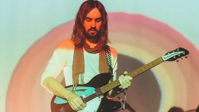 Tame Impala relembra os bastidores e dúvidas que cercaram o álbum “Currents”