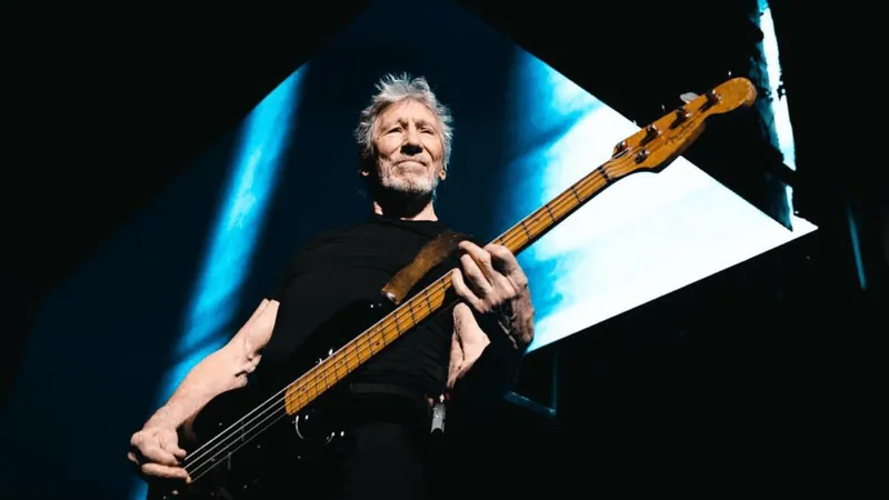 A canção de Neil Young que Roger Waters gostaria de ter escrito