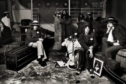 Guitarra roubada dos Rolling Stones em 1971 reaparece no Met