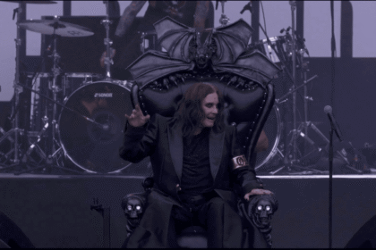 Ozzy Osbourne faz sua despedida dos palcos em show no Villa Park