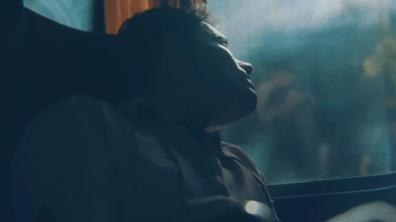 Tereu lança clipe sobre saudade e deslocamento no Brasil profundo
