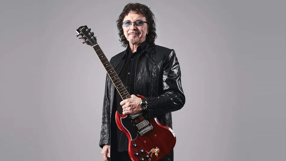 Tony Iommi confirma lançamento de álbum solo para 2026