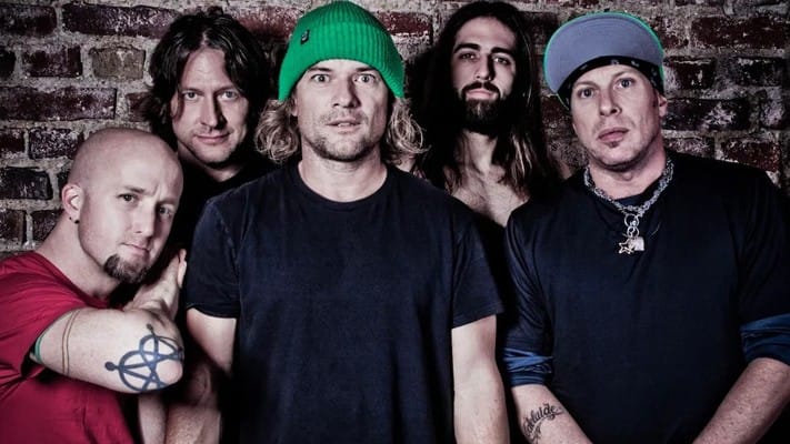 Ugly Kid Joe finaliza novo álbum com doze faixas inéditas