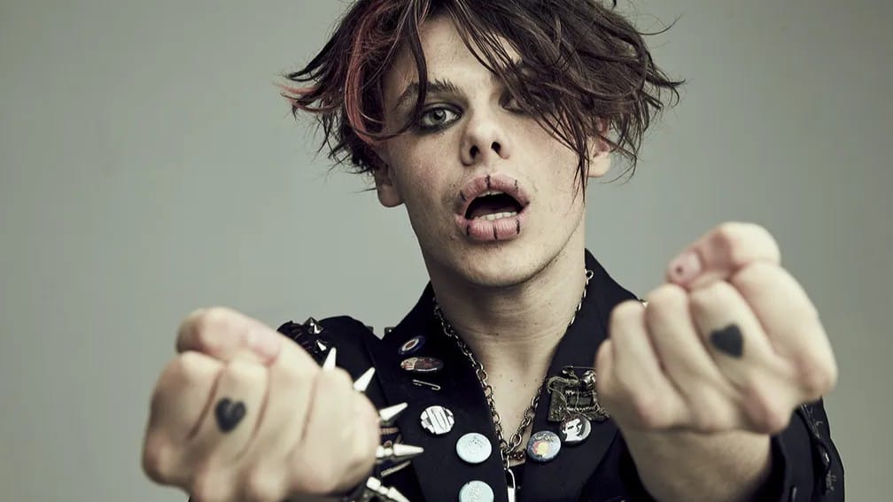 YUNGBLUD anuncia documentário “Are You Ready, Boy?” com exibições nos cinemas em agosto