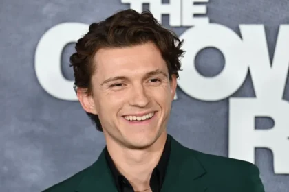 Tom Holland comenta rumores sobre novo James Bond em conversa com Gordon Ramsay