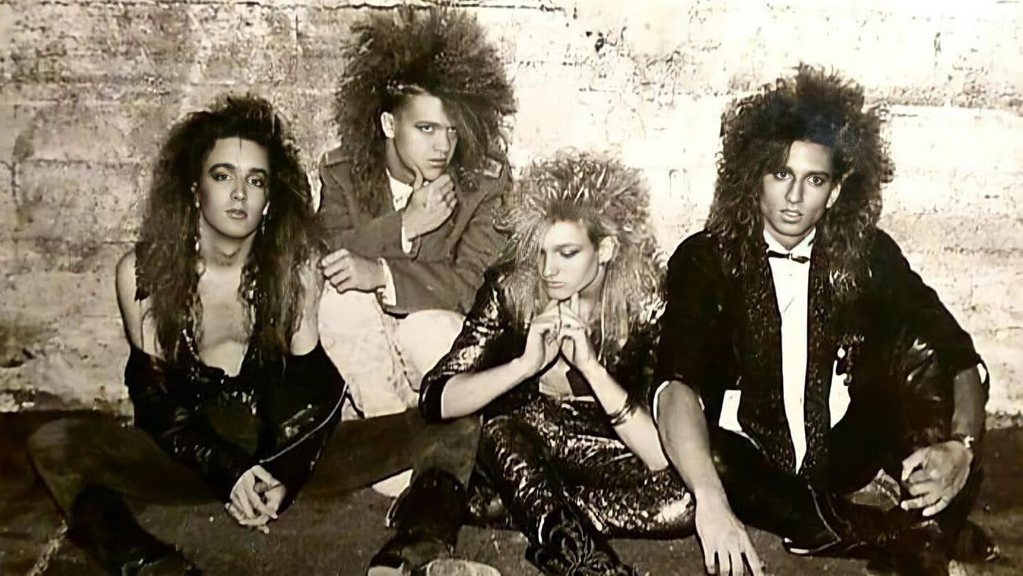 A estreia do Alice in Chains em 5 de agosto e o início da cena grunge