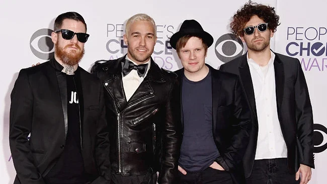 Fall Out Boy anuncia edição de 20 anos de From Under The Cork Tree