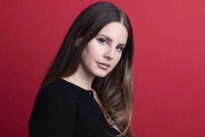 Lana Del Rey renomeia álbum e adia lançamento para 2026