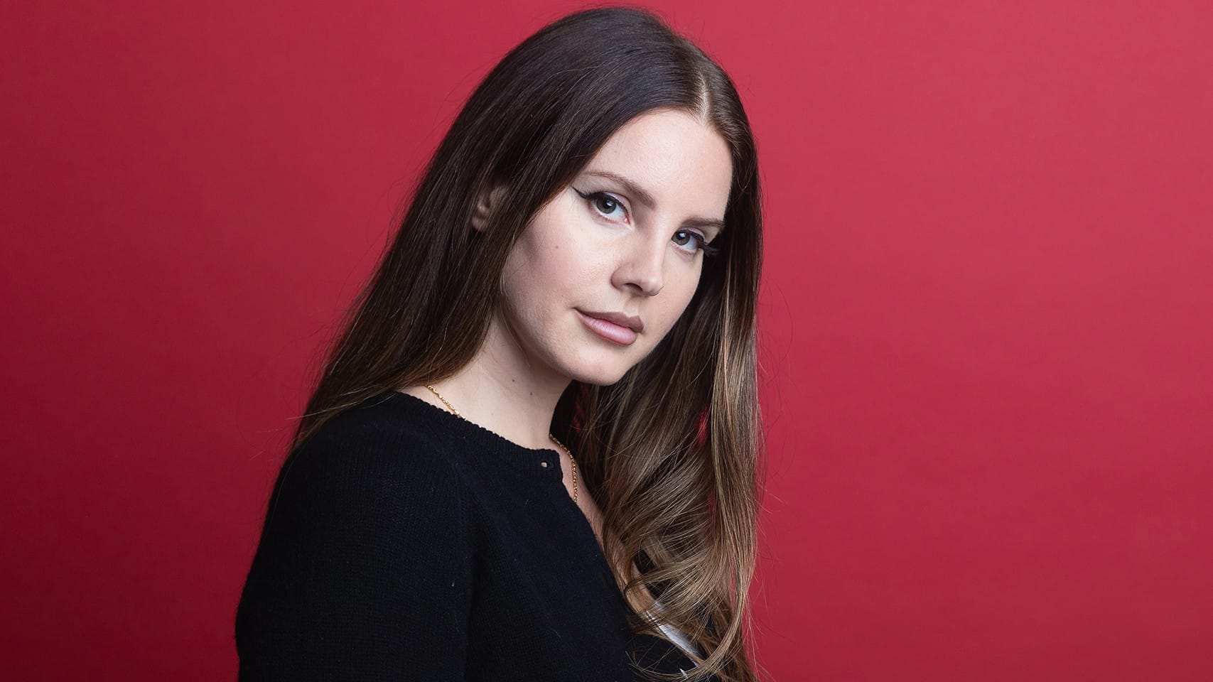 Lana Del Rey renomeia álbum e adia lançamento para 2026