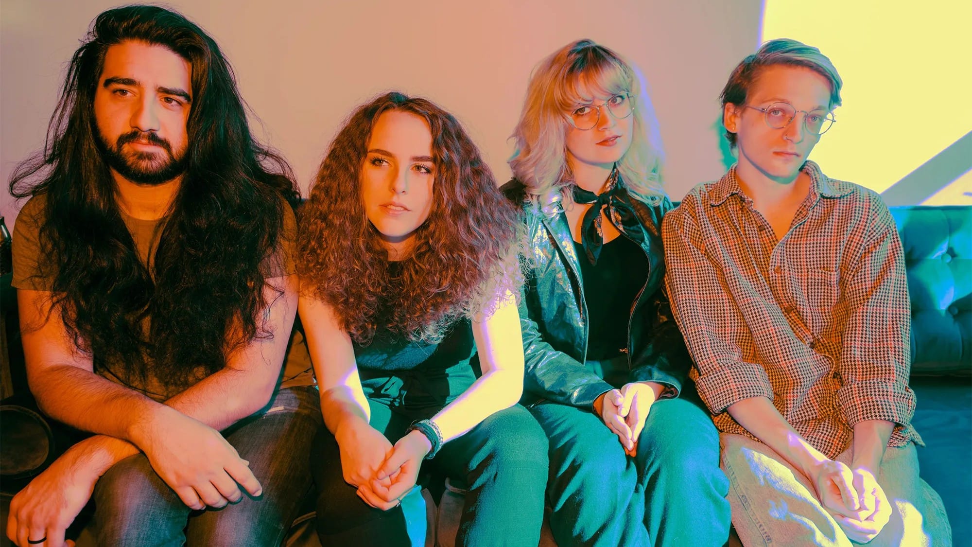 Pool Kids lança nova música “Sorry Not Sorry” e anuncia álbum