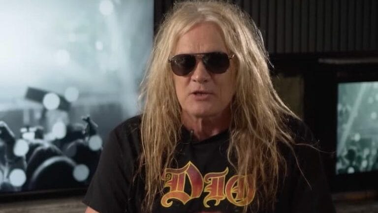 Sebastian Bach critica comentários online e foca em turnê