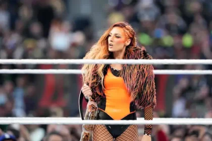 Becky Lynch faz piada com morte de Ozzy Osbourne