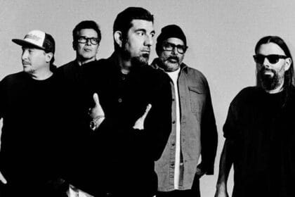 Deftones convida fã para tocar “7 Words” na Polônia